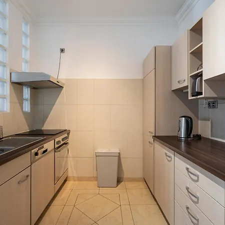Whistle Living * Budapešť